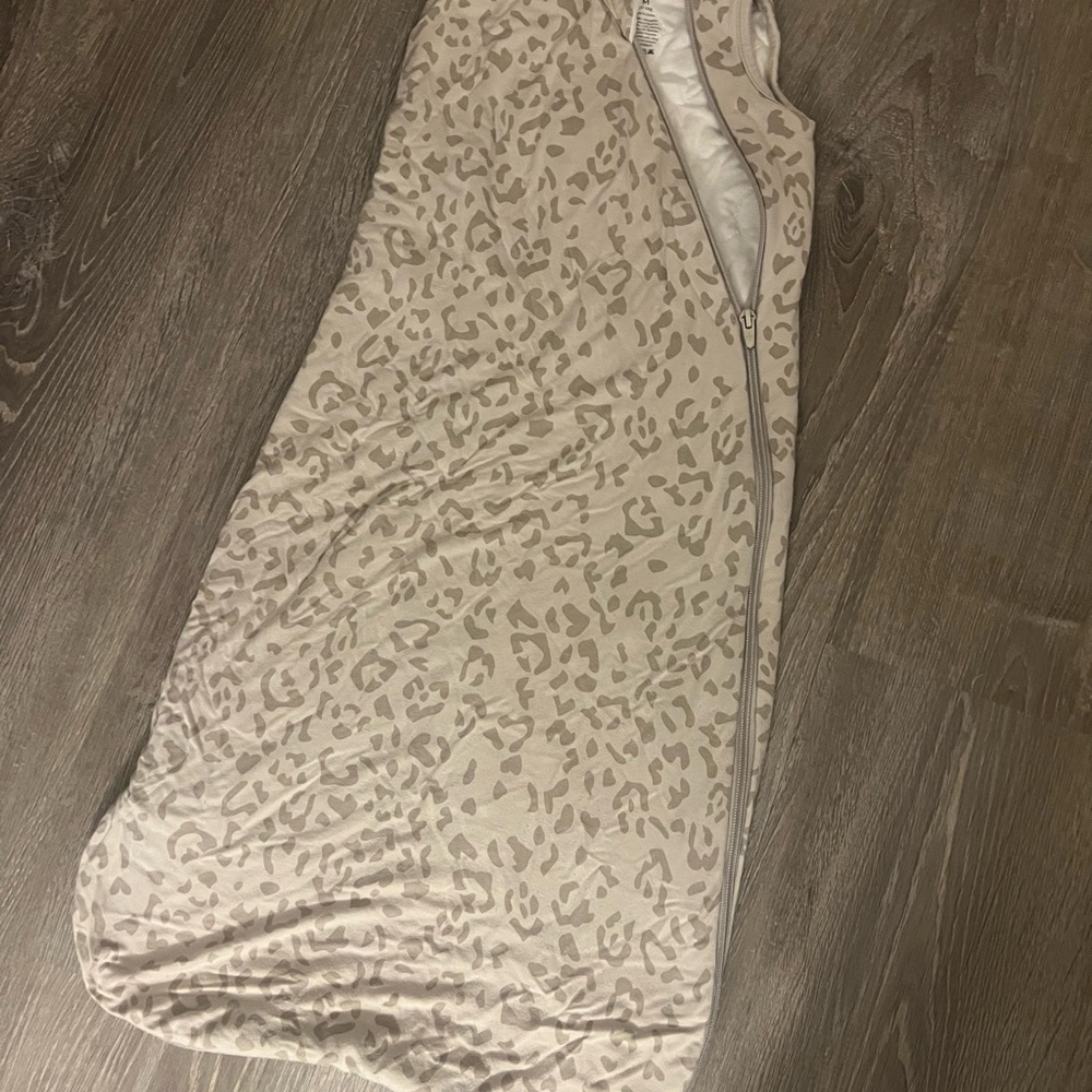 Kyte BABY Beige Leopard Sleep Sack